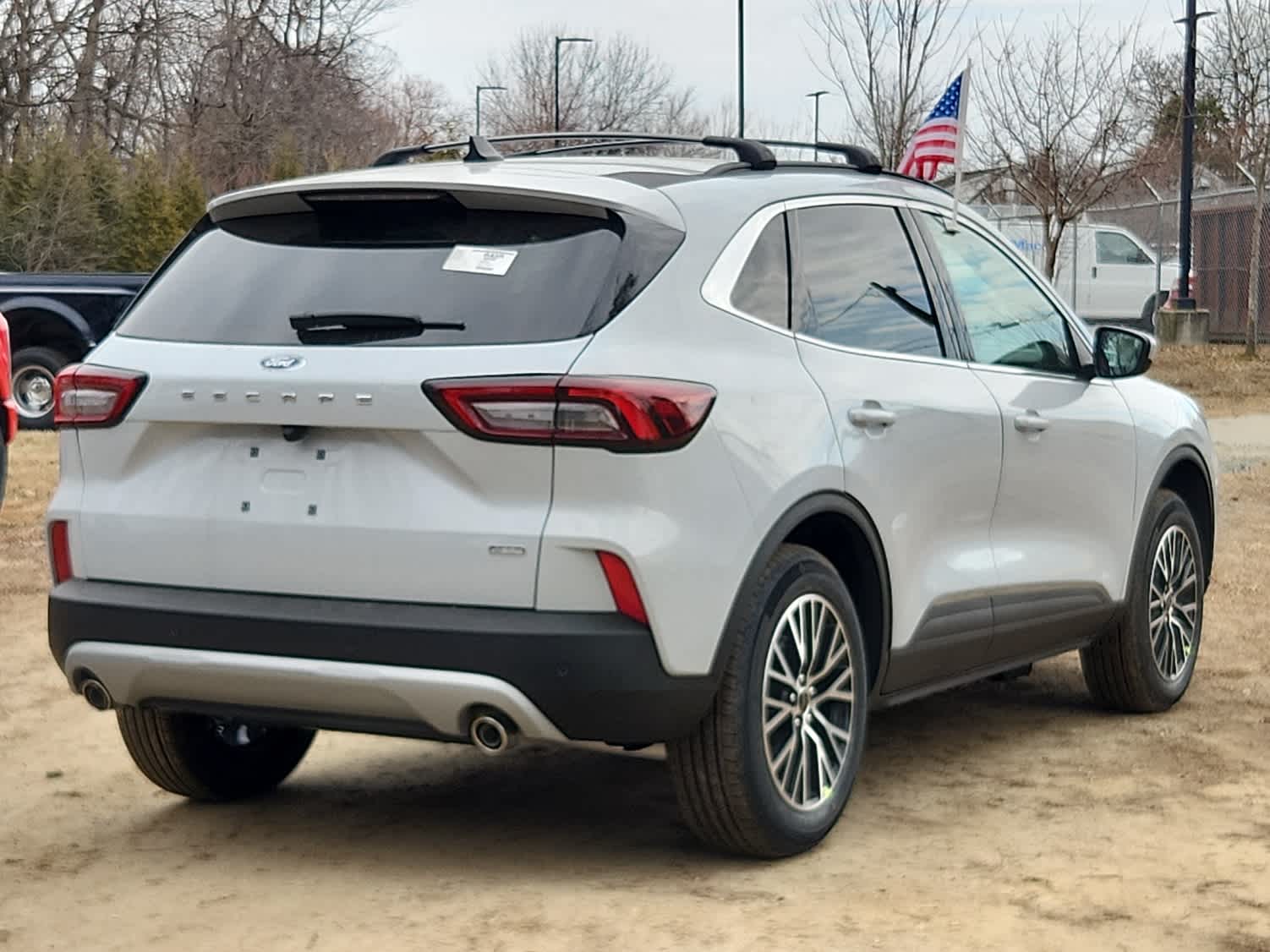 2025 Ford Escape Plug-In Hybrid photo 3