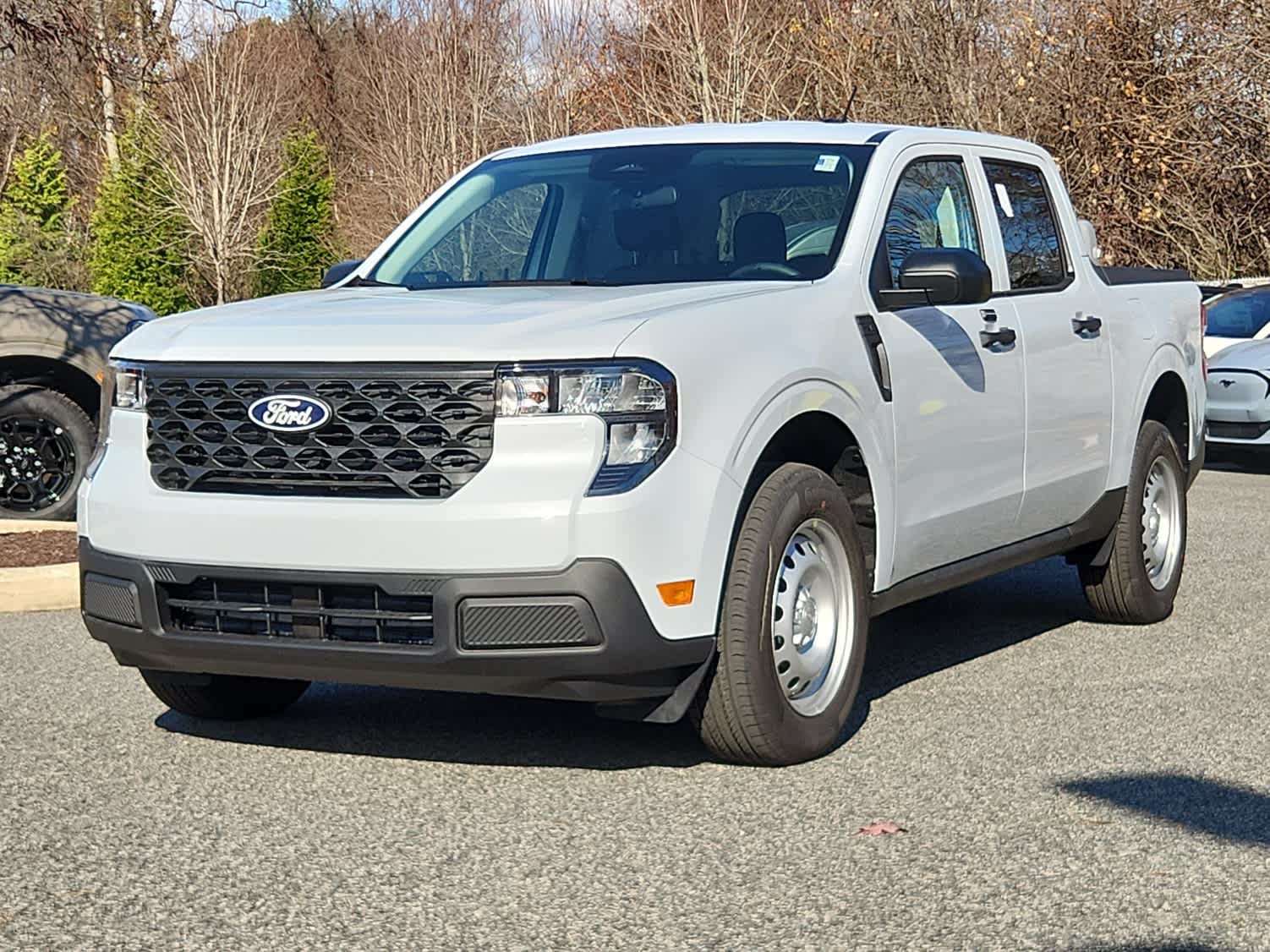 2025 Ford Maverick XL's photo