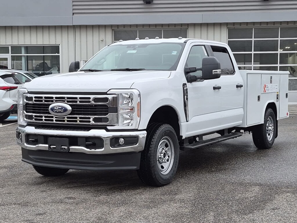 New 2026 Ford Super Duty F-350 SRW Chassis Cab F-350® XL Truck Crew Cab