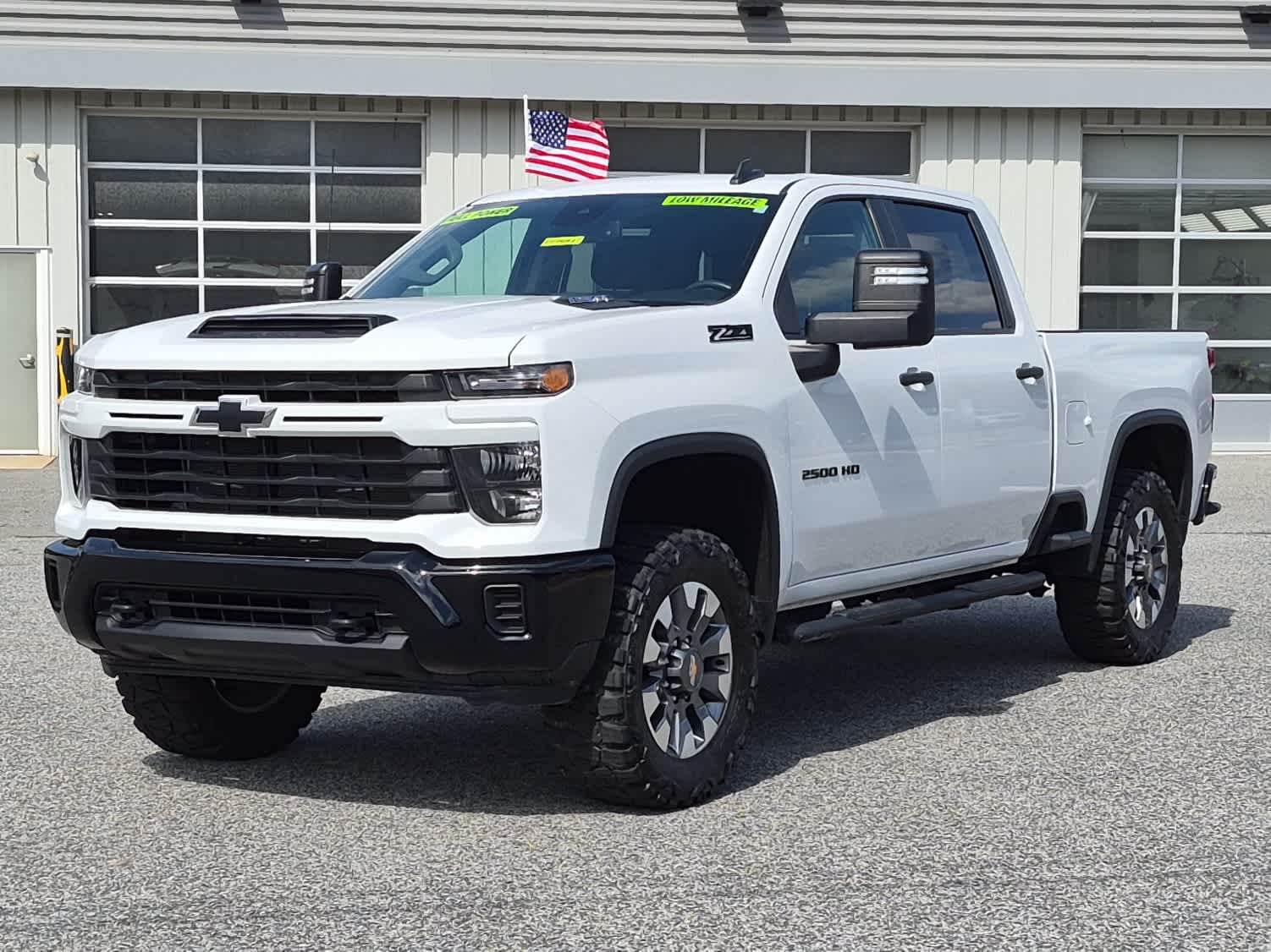 2024 Chevrolet Silverado 2500HD Custom Crew Cab 4WD