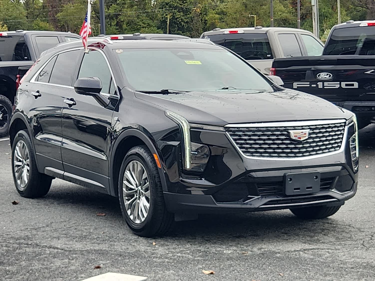 2024 Cadillac XT4 Premium Luxury photo 2