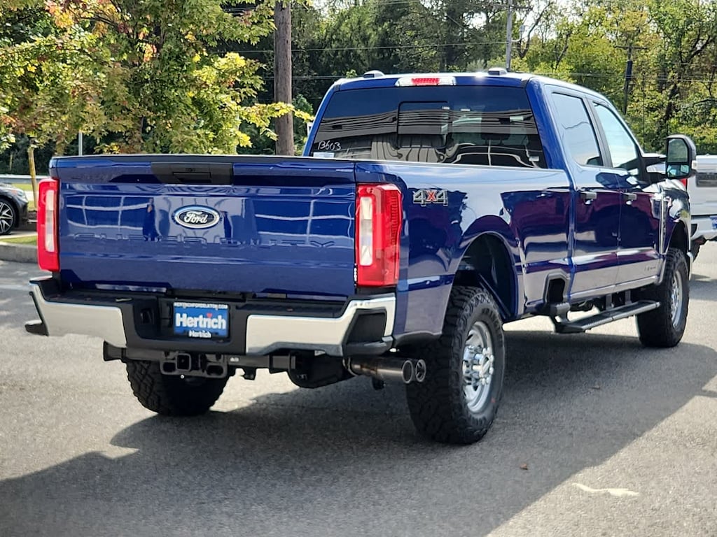New 2026 Ford Super Duty F-350 SRW F-350 XL Truck Crew Cab