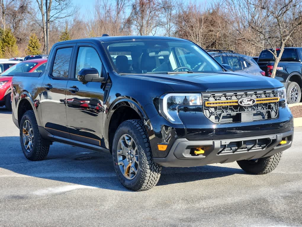 2025 Ford Maverick Tremor photo 2
