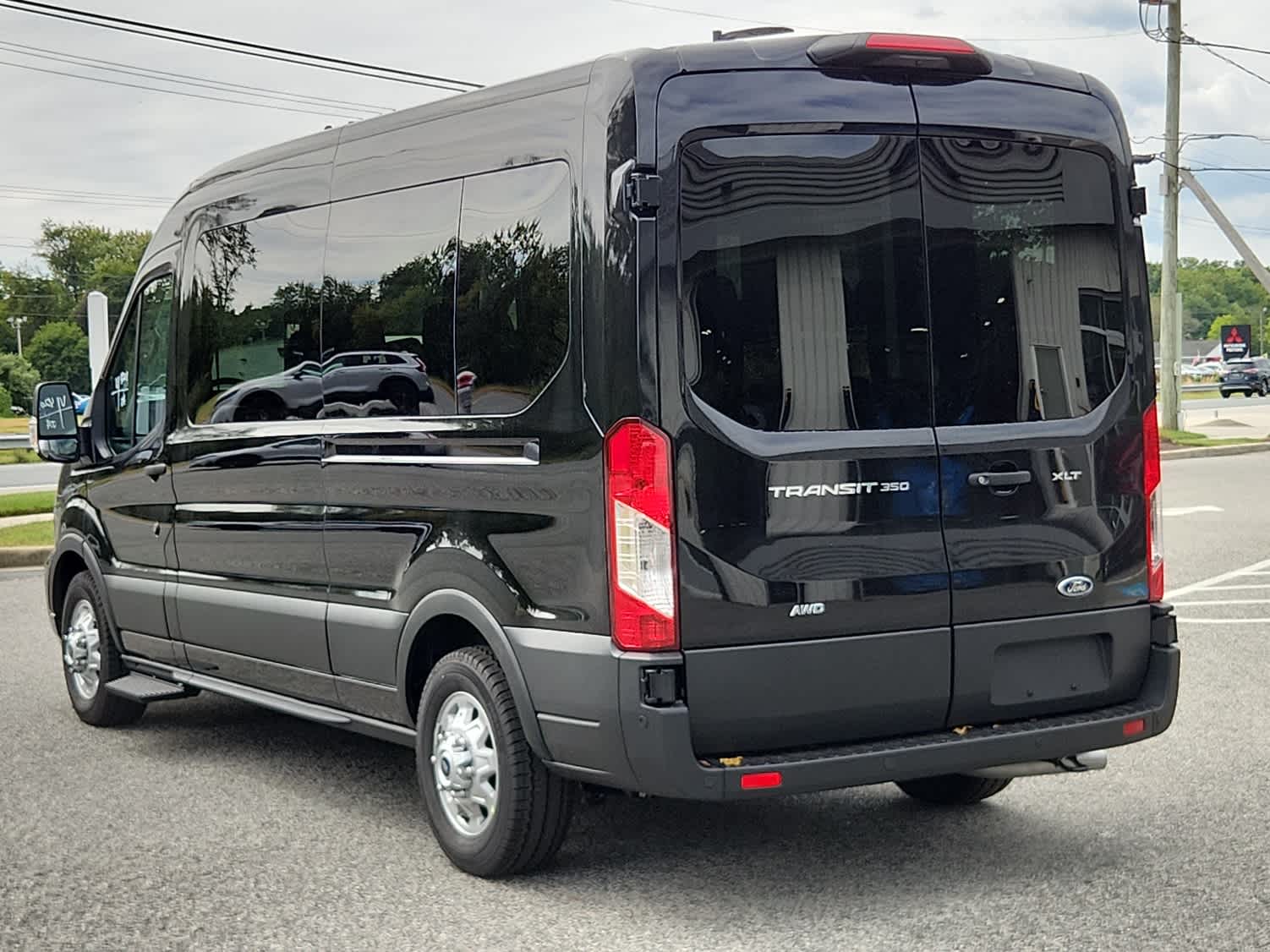 2025 Ford Transit Passenger XLT Van photo 4