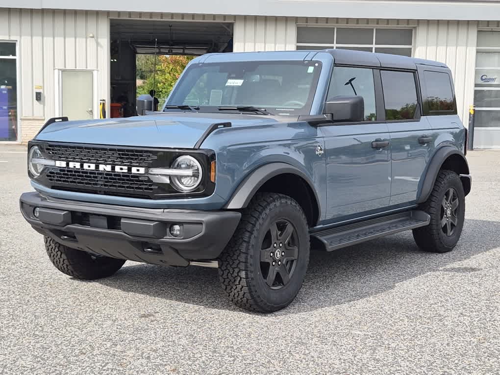 2025 Ford Bronco 4-Door Outer Banks