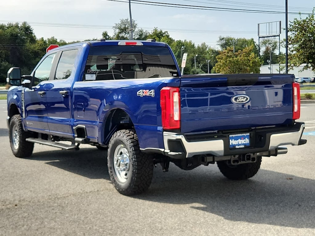 New 2026 Ford Super Duty F-350 SRW F-350 XL Truck Crew Cab