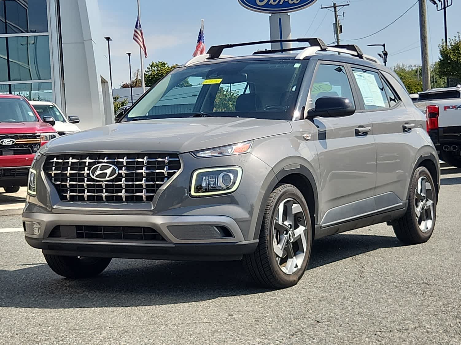 2022 Hyundai Santa Fe SEL Premium photo 3