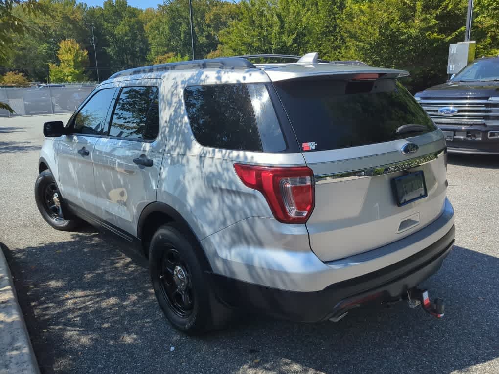 2017 Ford Explorer Base photo 4