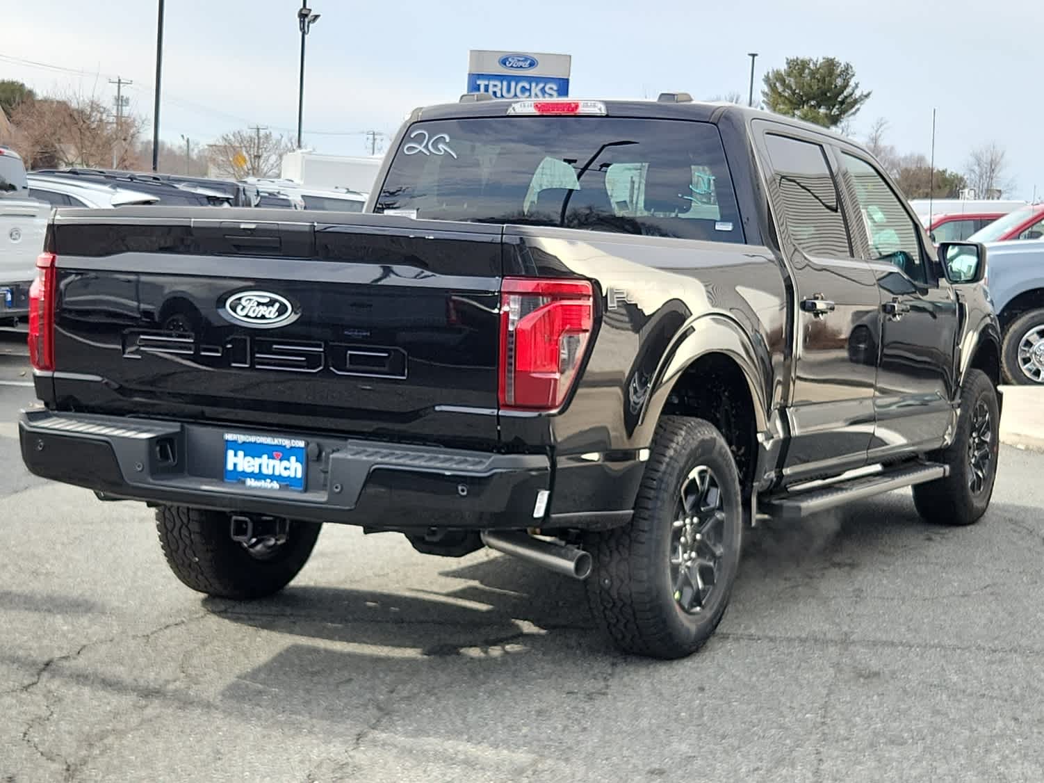 2025 Ford F-150 XLT photo 3