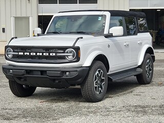 2025 Ford Bronco Outer Banks SUV