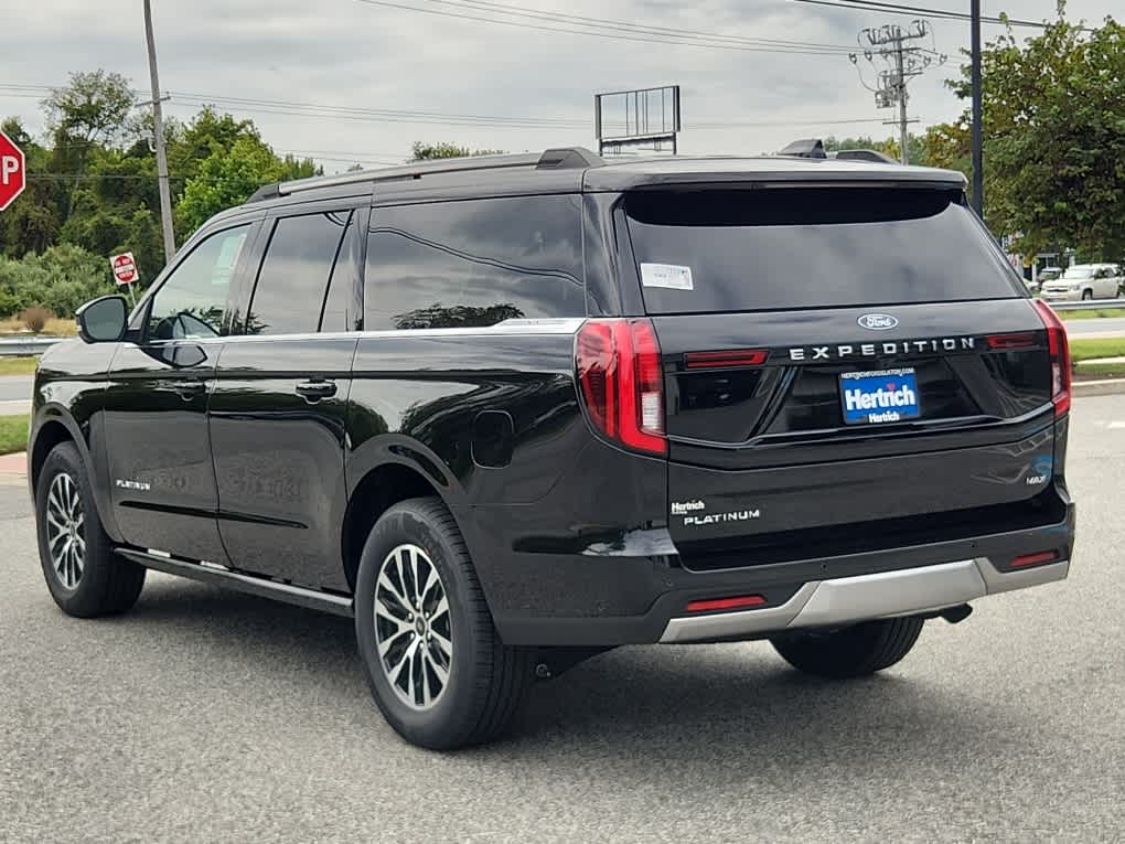 2025 Ford Expedition Platinum MAX photo 4