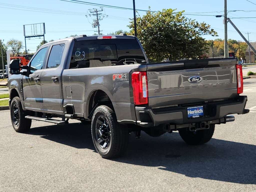 New 2026 Ford Super Duty F-350 SRW F-350 XL Truck Crew Cab