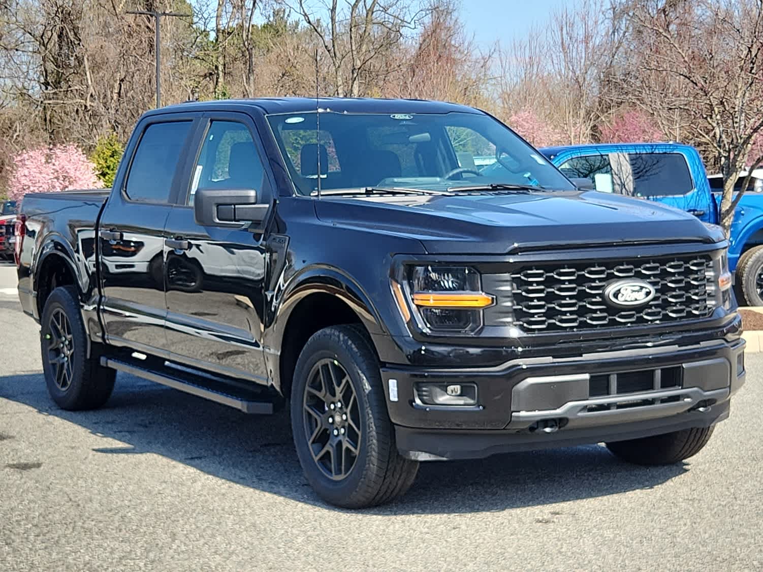 2025 Ford F-150 STX photo 2