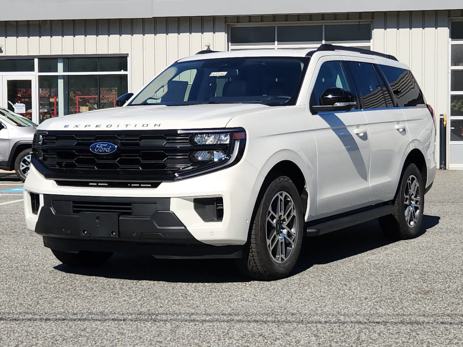 2025 Ford Expedition Active's photo