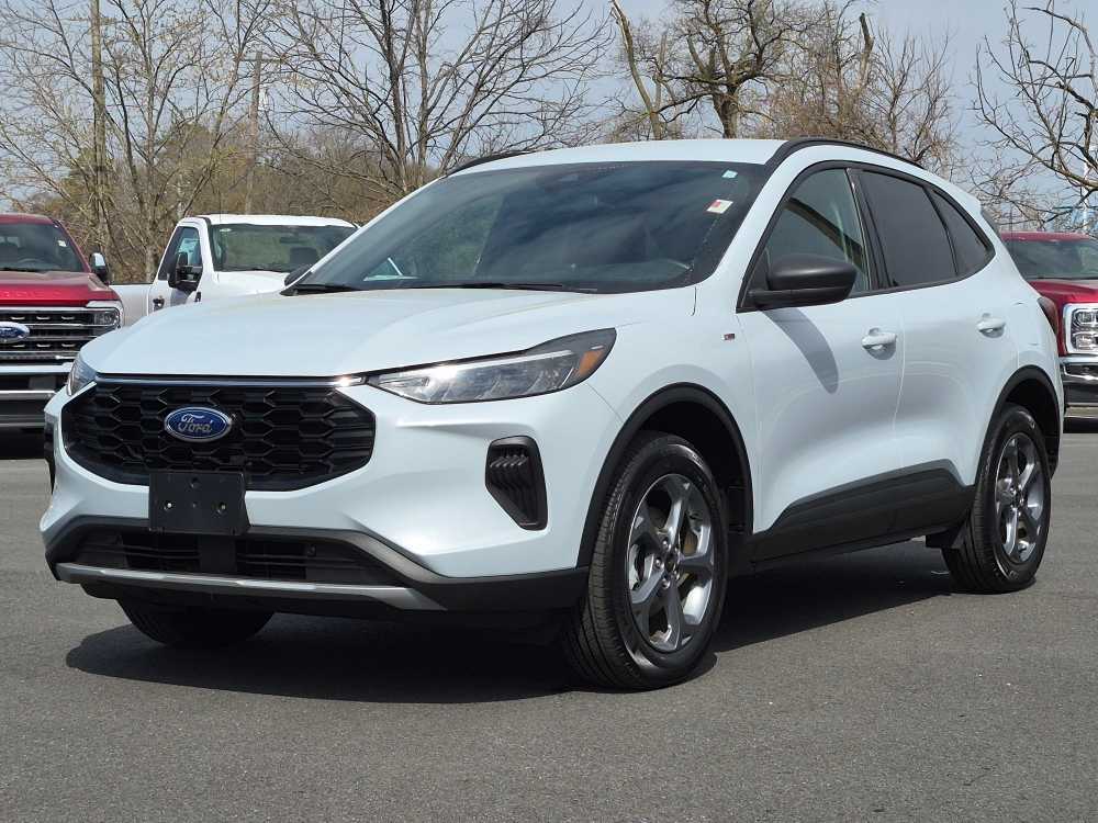 2025 Ford Escape ST-Line AWD's photo