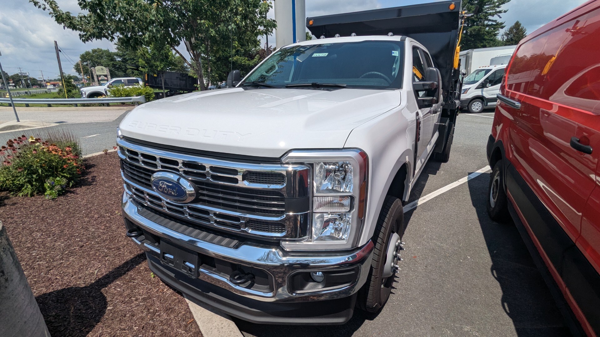 2025 Ford F-350 XL photo 3