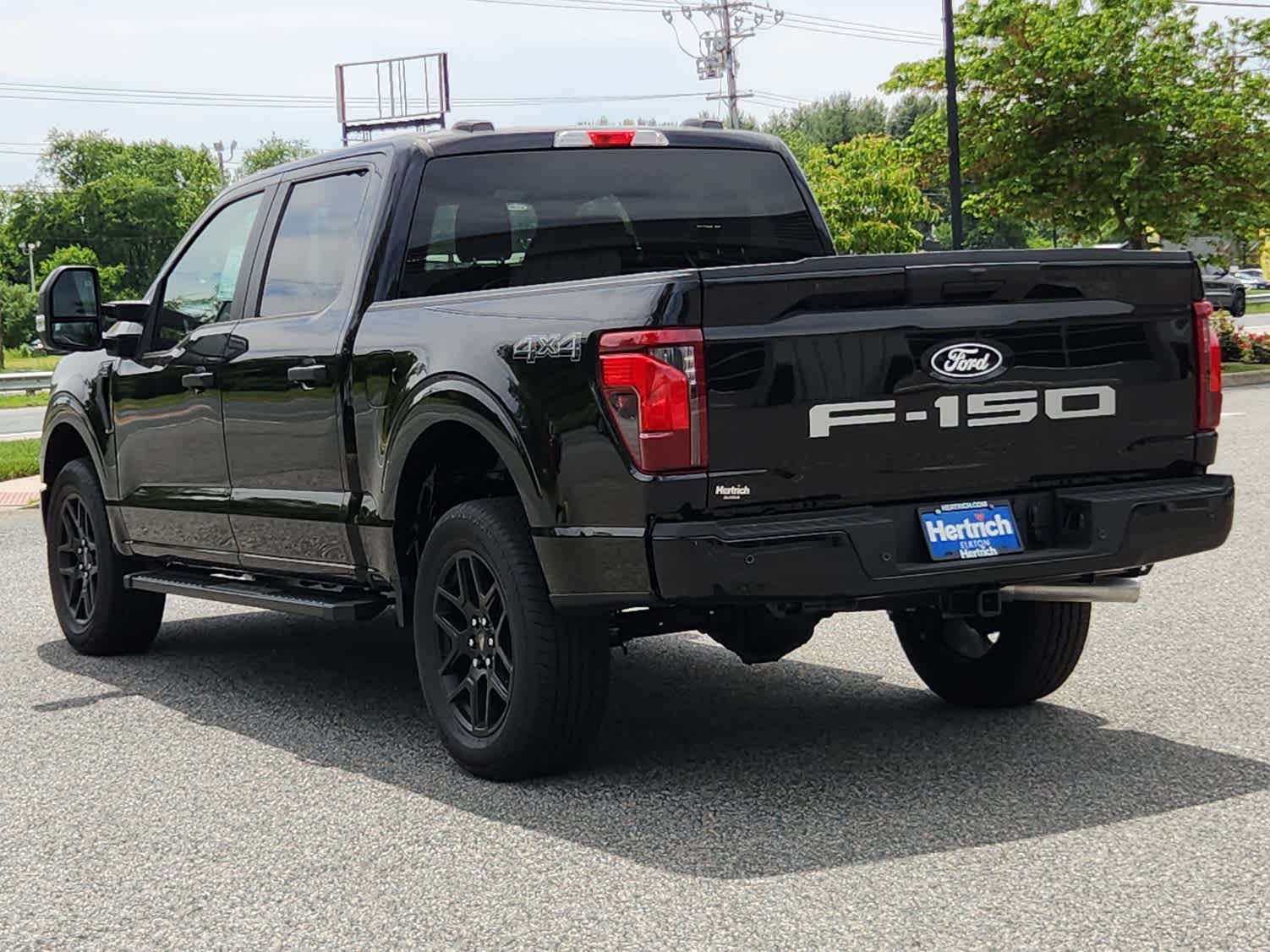 2025 Ford F-150 STX photo 4