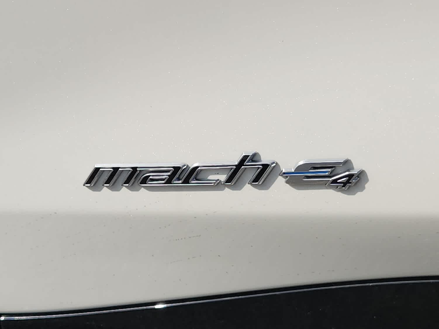 2025 Ford Mustang Mach-E GT - Photo 19