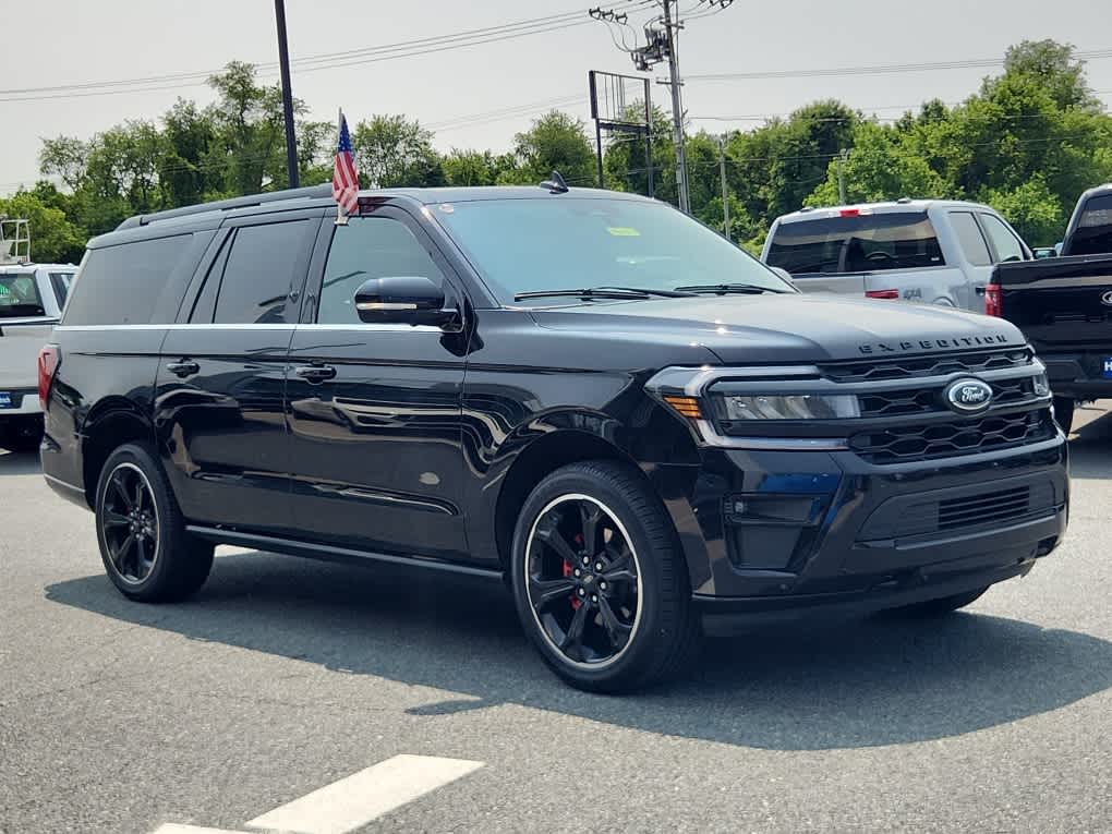 Certified 2022 Ford Expedition Limited with VIN 1FMJK2AT7NEA40021 for sale in Elkton, MD