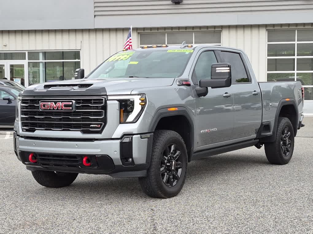 2025 GMC Sierra 2500HD AT4 Crew Cab 4WD
