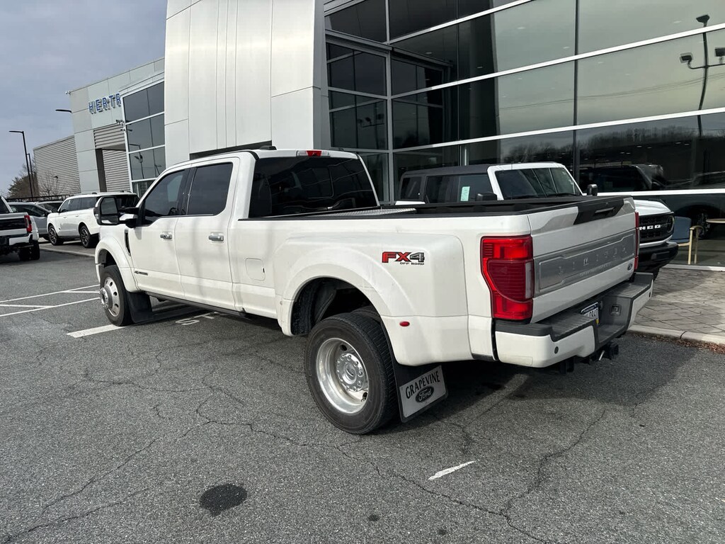 Used 2022 Ford Super Duty F-450 DRW Limited 4WD Crew Cab 8 Box Truck Crew Cab