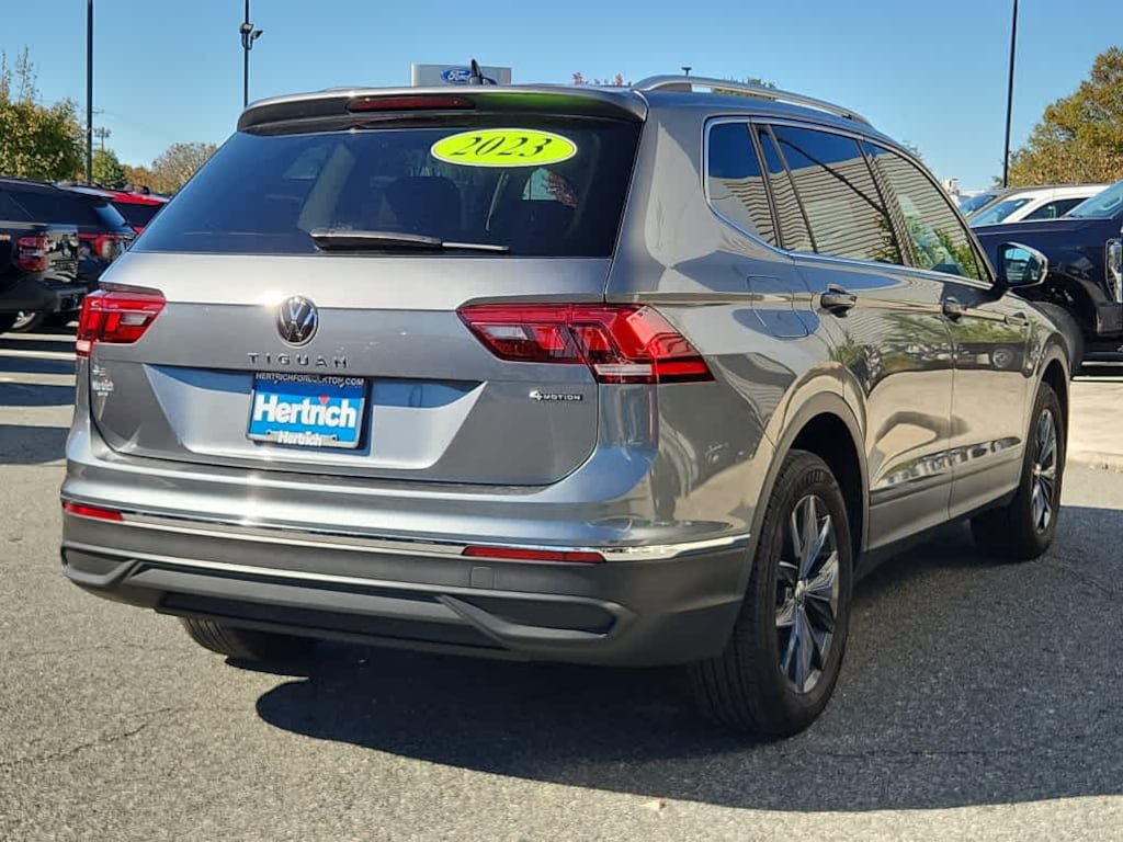 Used 2023 Volkswagen Tiguan SE SUV