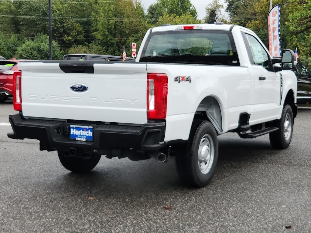 New 2026 Ford Super Duty F-250 SRW XL 4WD Reg Cab 8 Box Truck Regular Cab