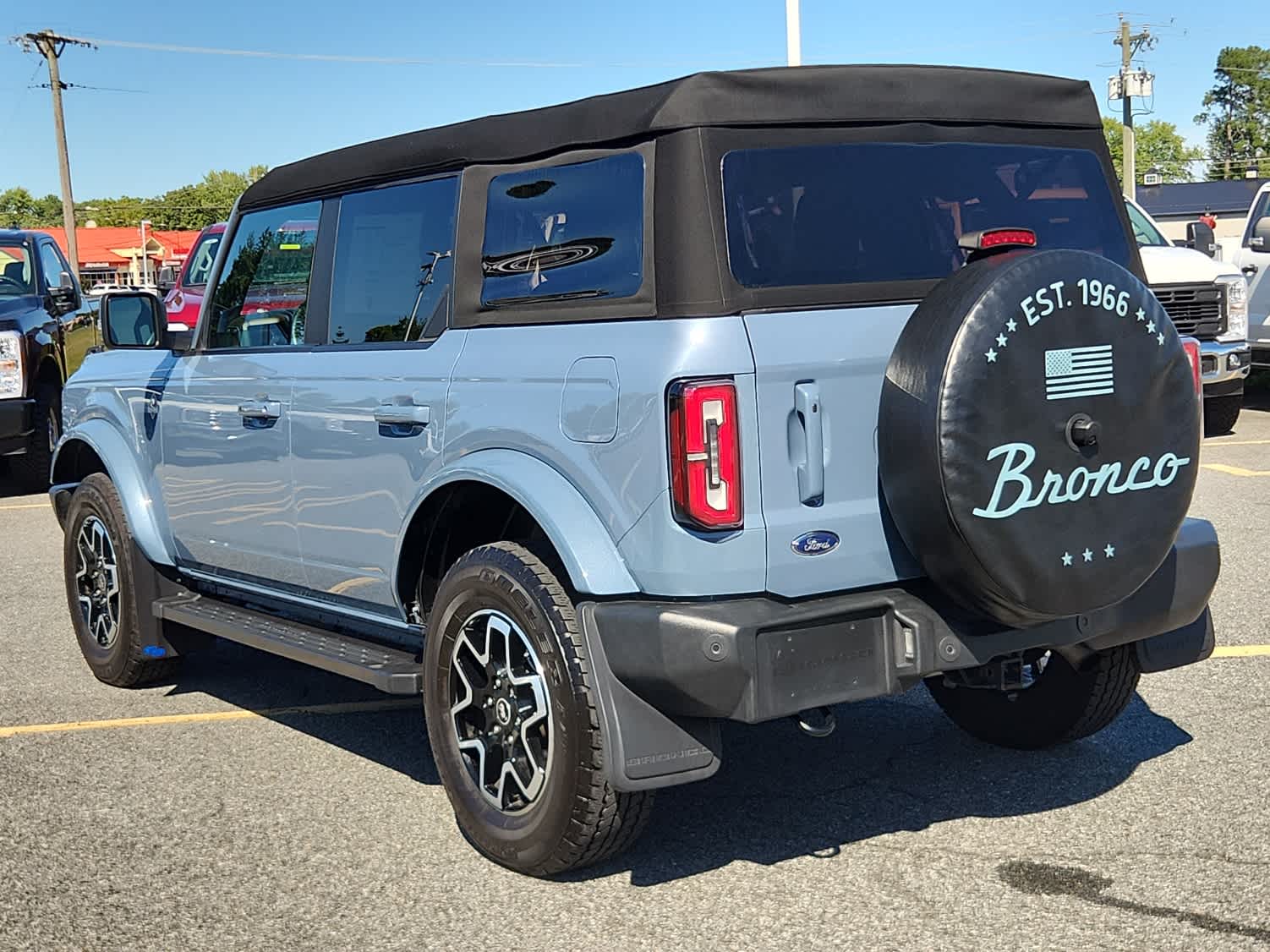 2023 Ford Bronco Outer Banks photo 4