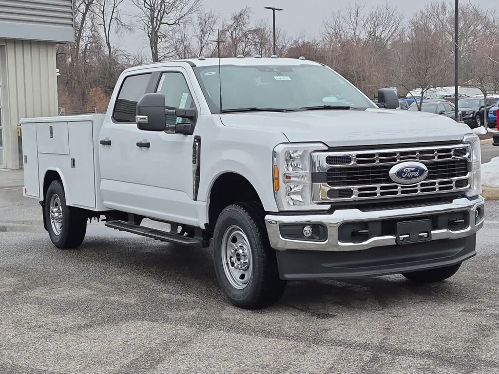 New 2026 Ford Super Duty F-350 SRW Chassis Cab F-350® XL Truck Crew Cab
