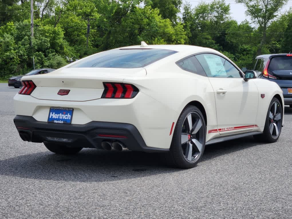 2025 Ford Mustang GT Premium photo 3
