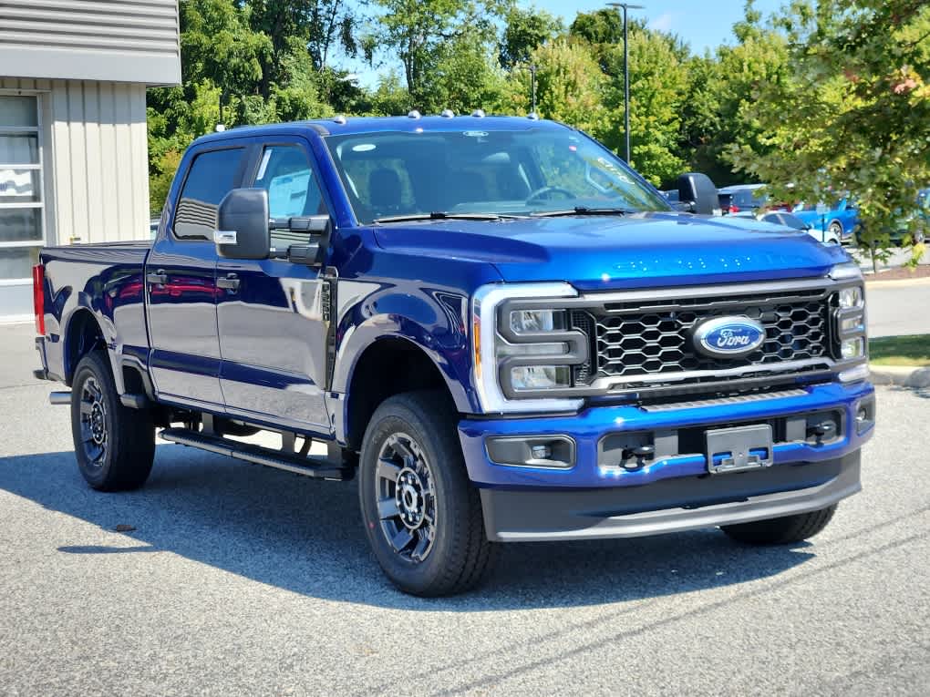 2026 Ford F-250 photo 2