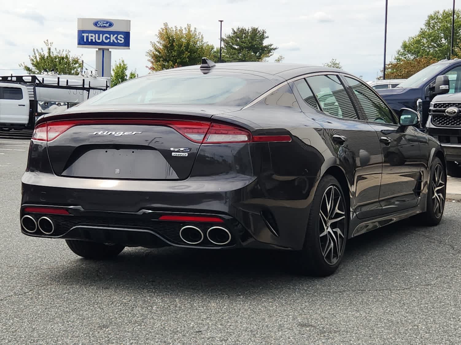 2022 Kia Stinger GT-Line photo 2