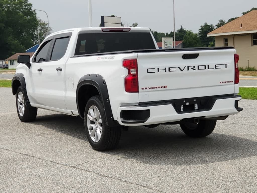 Used 2022 Chevrolet Silverado 1500 Custom 4WD Crew Cab 147 Truck Crew Cab