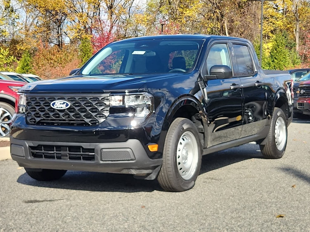 New 2025 Ford Maverick XL Truck SuperCrew