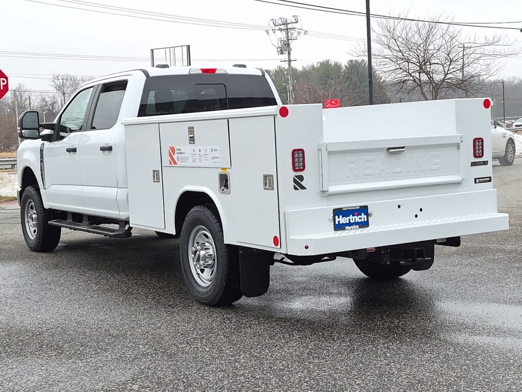 New 2026 Ford Super Duty F-350 SRW Chassis Cab F-350® XL Truck Crew Cab