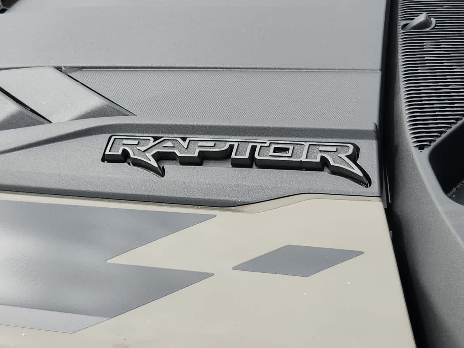 2025 Ford Bronco 4-Door Raptor - Photo 17