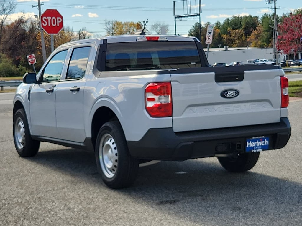 New 2025 Ford Maverick XL Truck SuperCrew