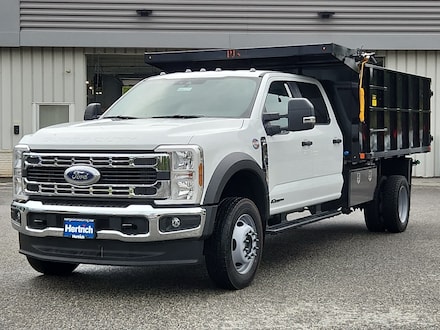 2025 Ford Super Duty F-550 DRW F-550 XL Truck Crew Cab