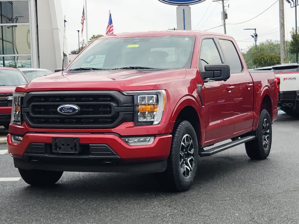 Used 2022 Ford F-150 XLT 4WD Supercrew 5.5 Box Truck SuperCrew Cab