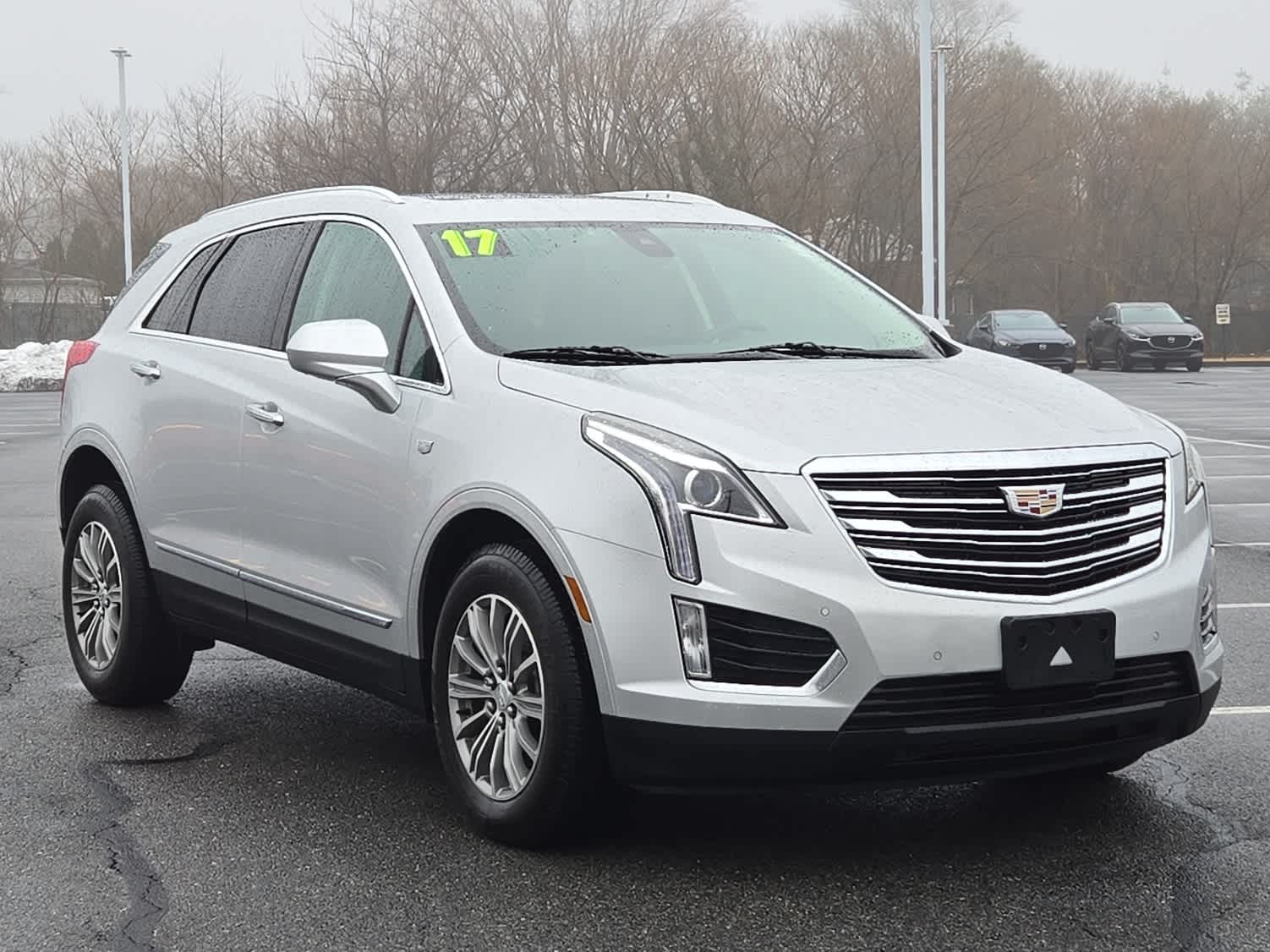 Used 2017 Cadillac XT5 Luxury with VIN 1GYKNDRS7HZ179919 for sale in Elkton, MD