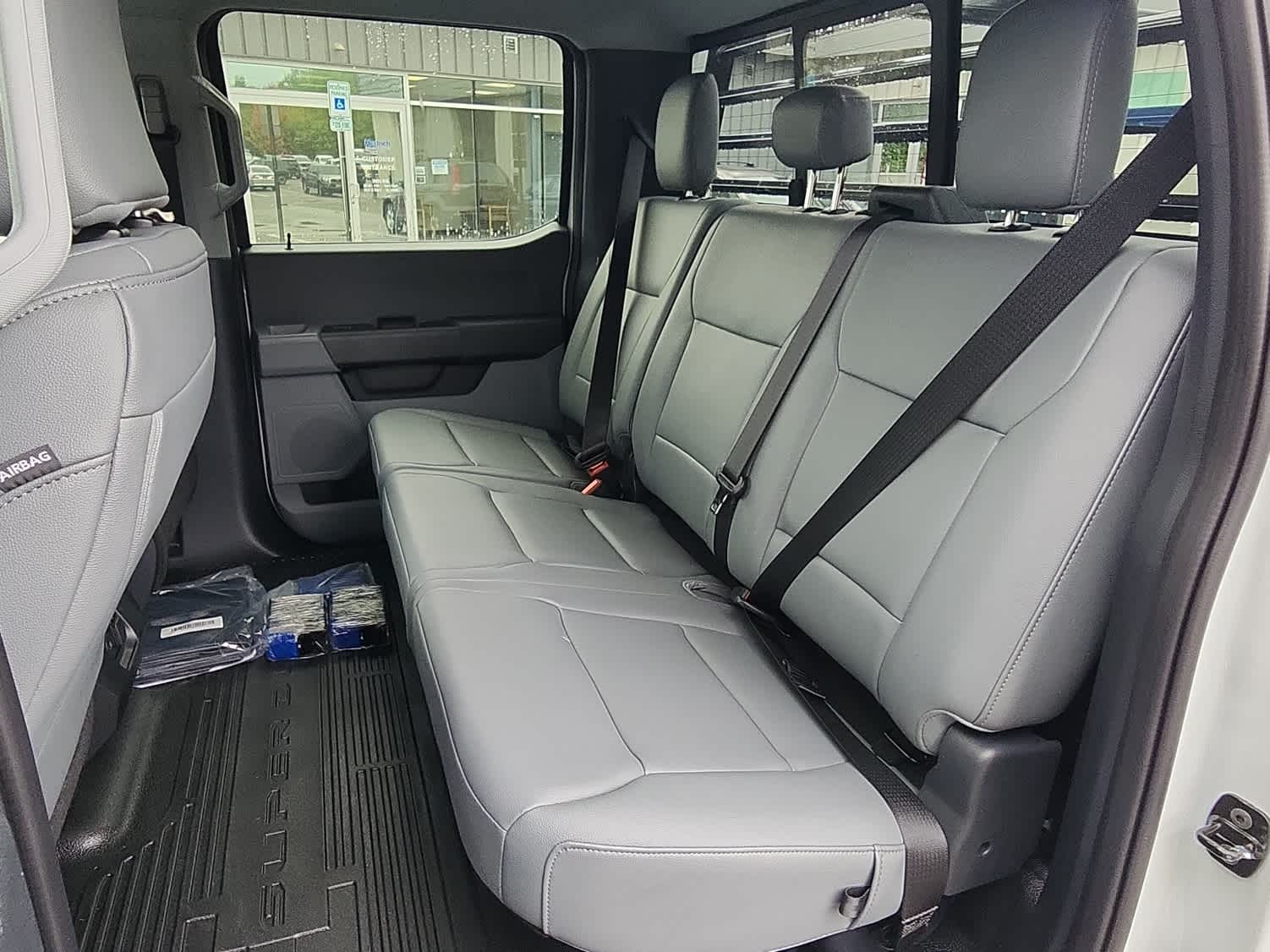2025 Ford F-550 Super Duty Chassis Cab XL - Photo 7