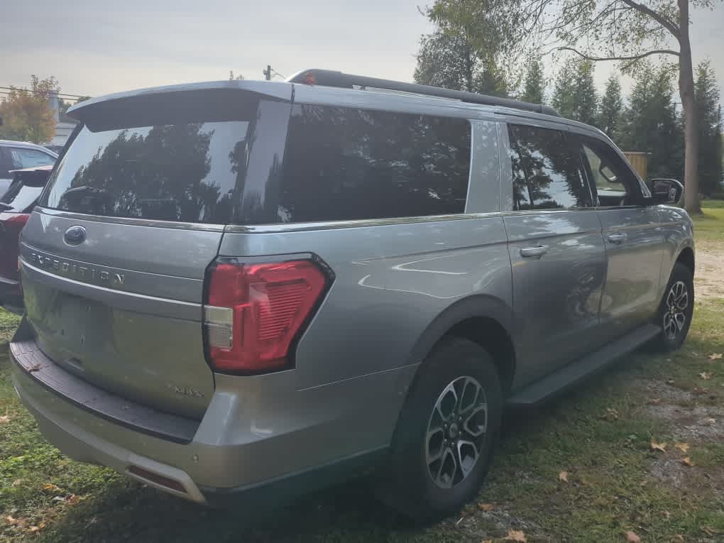 2024 Ford Expedition MAX XLT photo 3