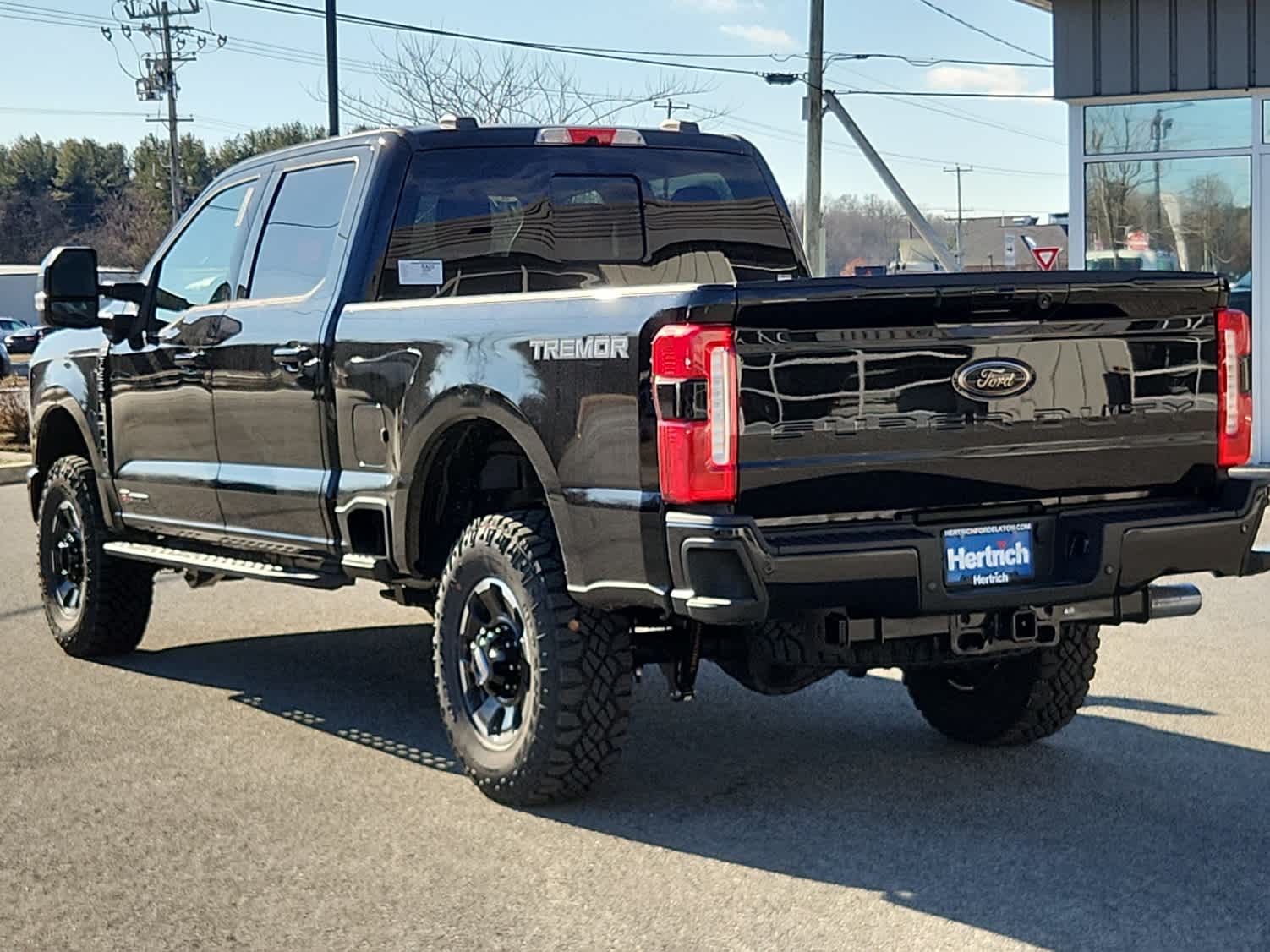 2025 Ford F-250 Lariat photo 4