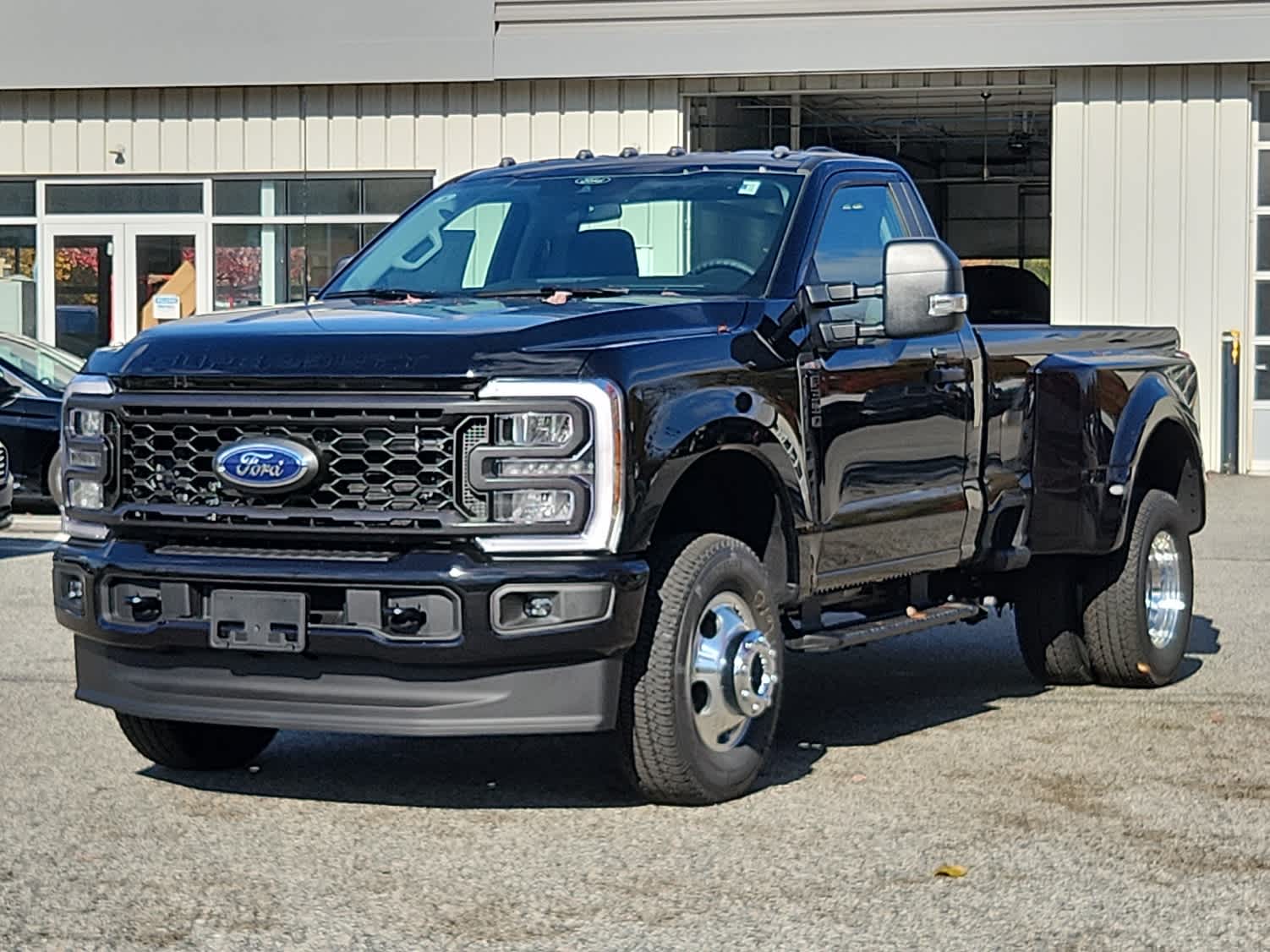 2026 Ford F-350 Super Duty XL's photo