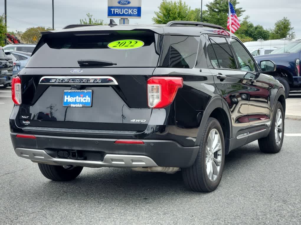 2022 Ford Explorer XLT photo 3