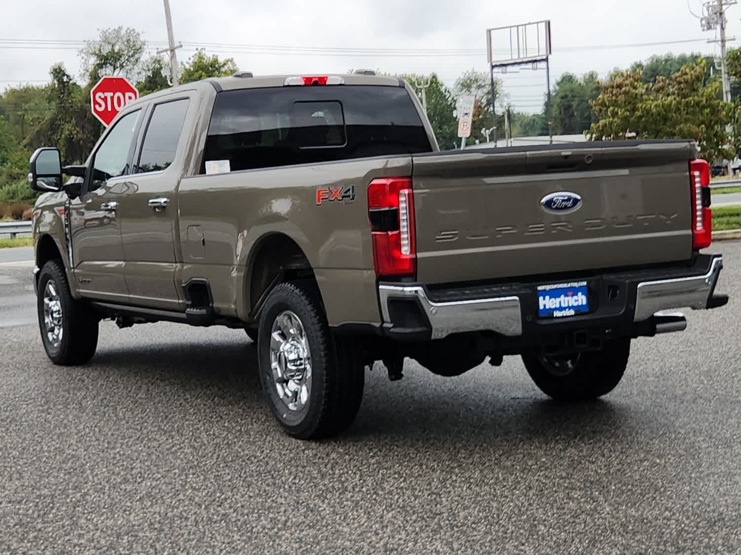 2026 Ford F-350 Lariat photo 4