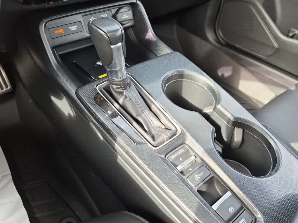 2024 Honda Civic Hatchback Sport Touring - Photo 16