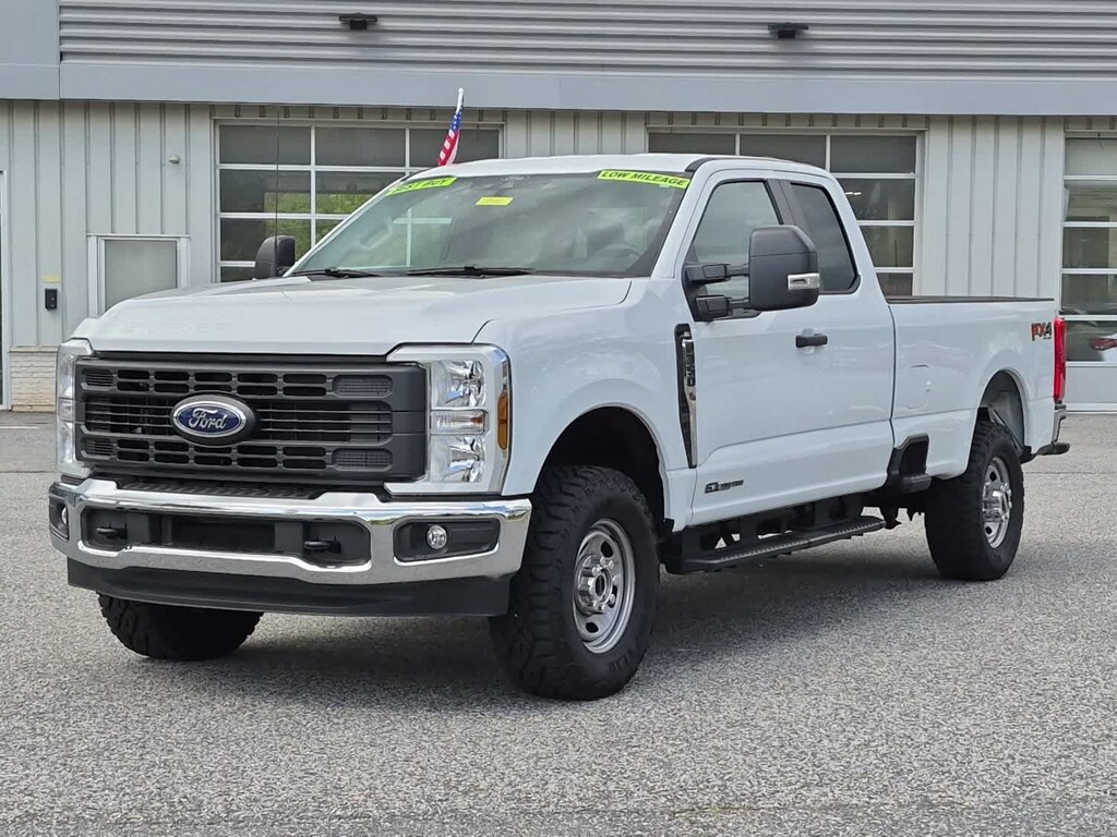 Used 2025 Ford Super Duty F-350 SRW Pickup XL 4WD Supercab 8 Box Truck Super Cab
