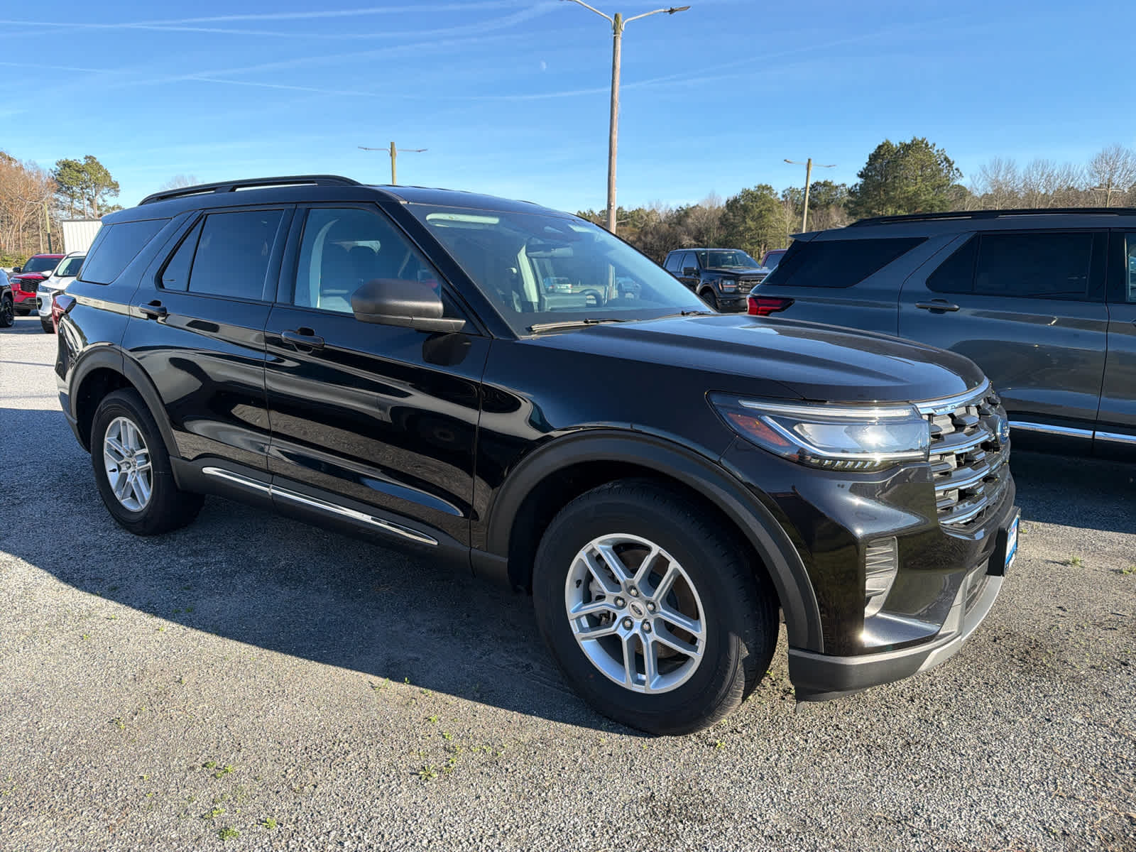 2025 Ford Explorer Active's photo