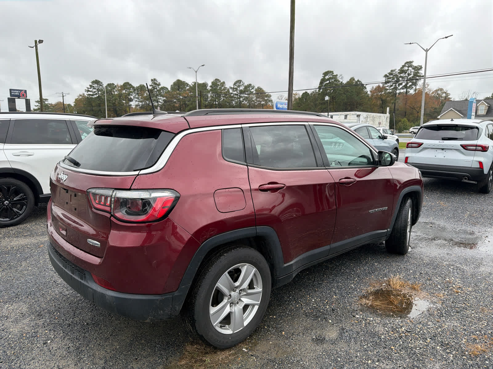 2022 Jeep Compass Latitude photo 3